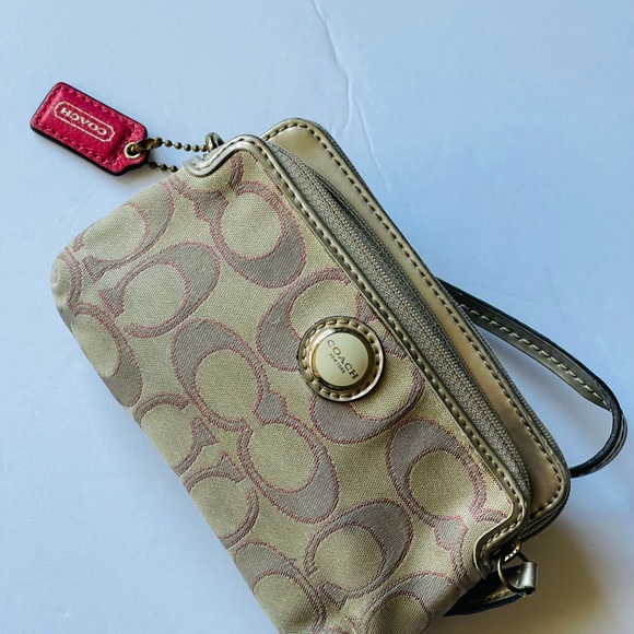 Coach double zip wallet/wristlet - Picture 6 of 9